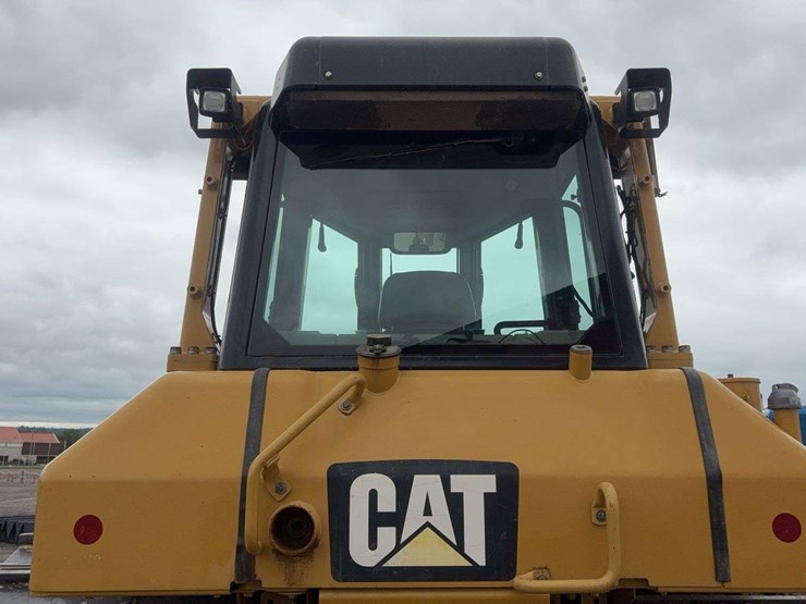 2013-cat-dgn-lgp-dozer-image-24