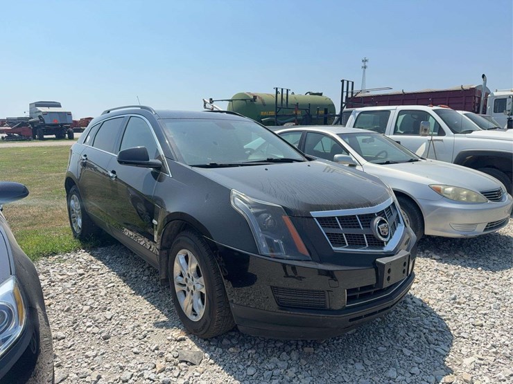 2012-cadillac-srx-image-1