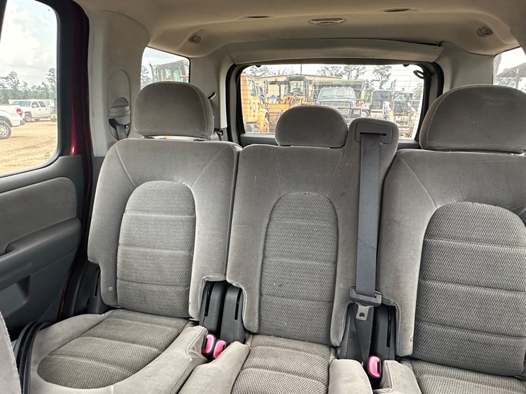 2005-ford-explorer-image-45