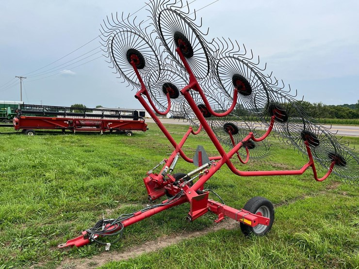 arts-way-fwr10-rake-image-3