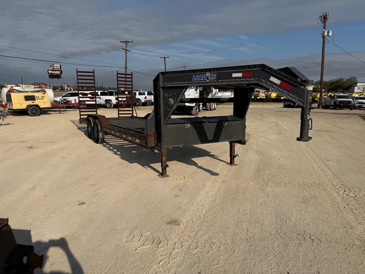 2016-load-max-24-gooseneck-image-3