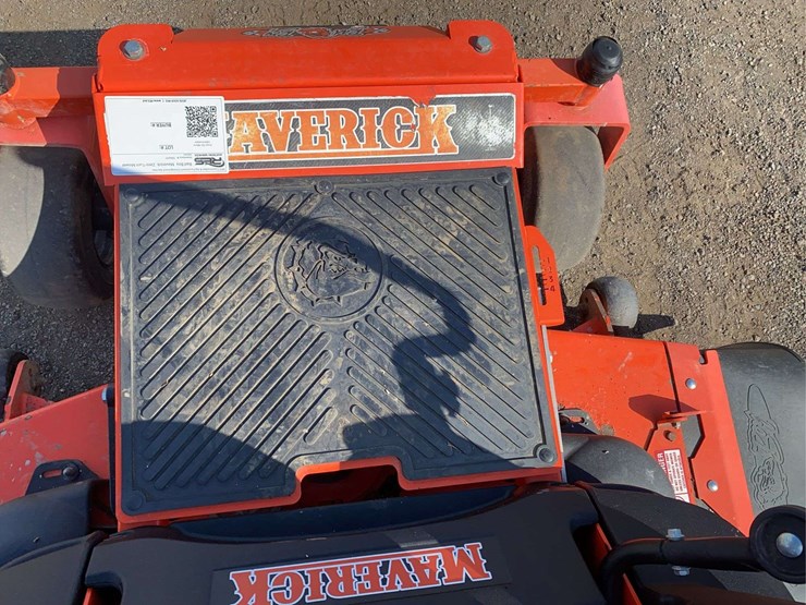 bad-boy-maverick-zero-turn-mower-image-13