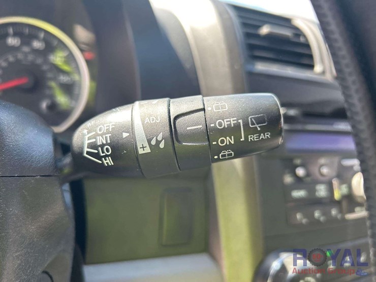 2010-honda-crv-image-17