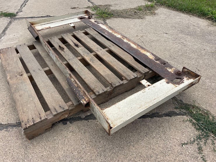 international-1460-to-2188-combine-adapter-plate-image-2