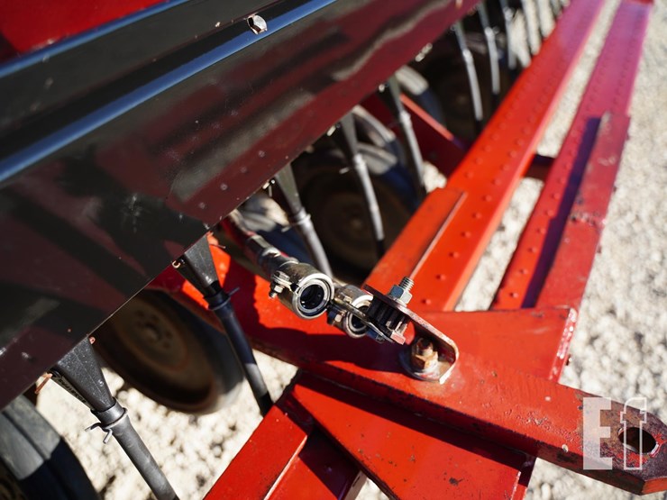 case-ih-5300-image-17