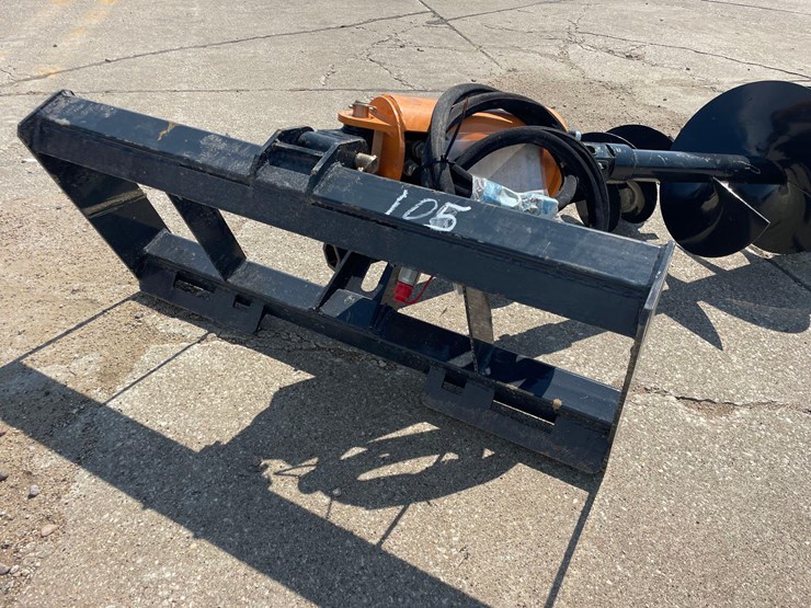 2025-wolverine-skidloader-post-hole-digger-image-9