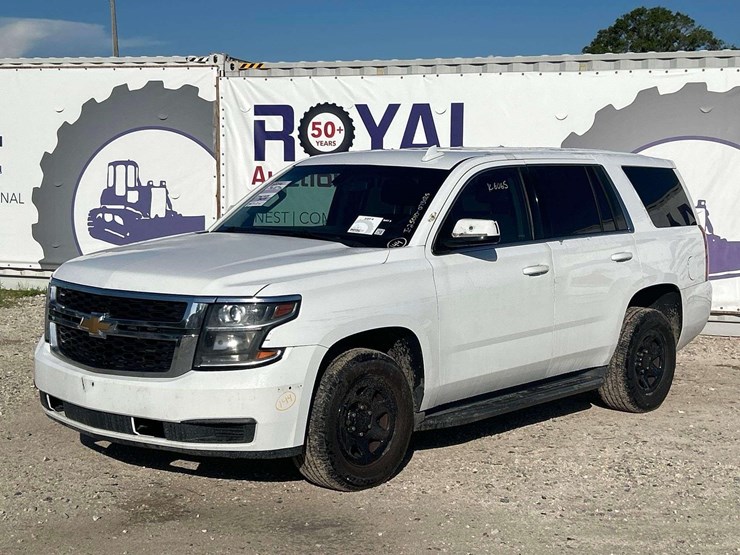 2016-chevrolet-tahoe-image-1