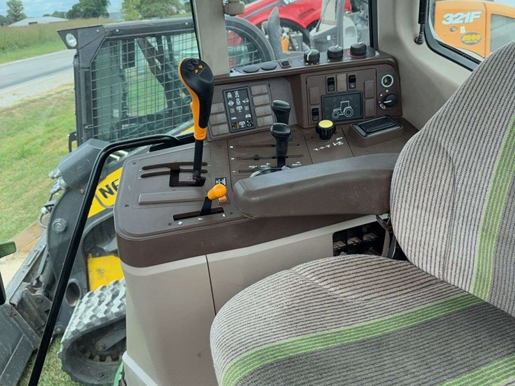 john-deere-6420-tractor,-2wd,-4,241-hours,-2-remotes,-540pto-image-16