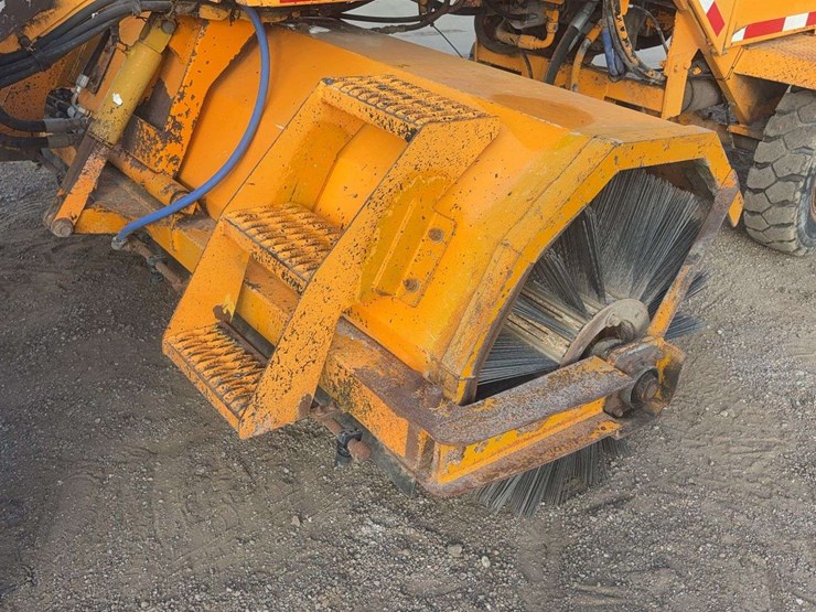 rosco-4800-sweeper-image-18