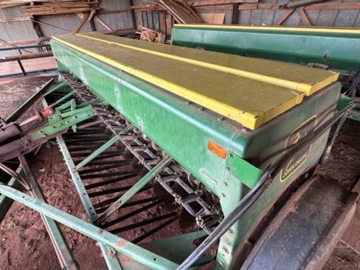 john-deere-8350-image-4