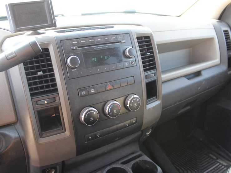 2012-dodge-ram-4500-image-10