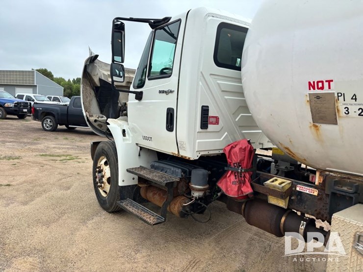 2013-international-durastar-4400-image-57
