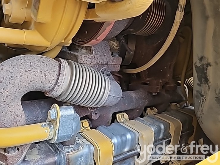 2018-deere-850k-lgp-image-41