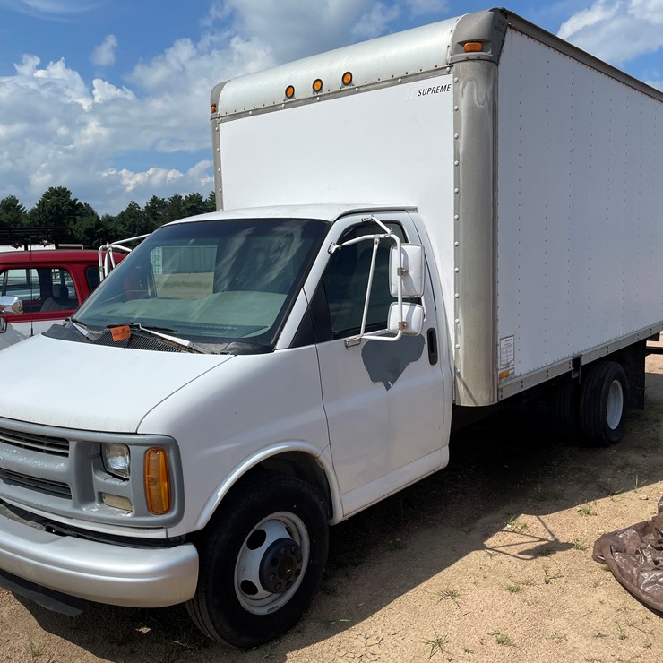 #4731 • 2000 Chevy Box Van (WI Title in Delay)