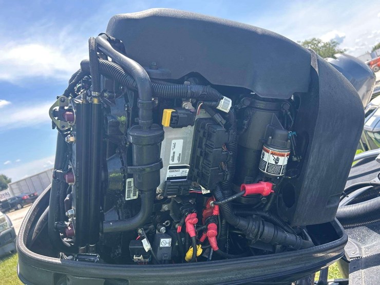 2017-nitro-z-19ft-bass-boat-with-26ft-t/a-boat-trailer-image-9