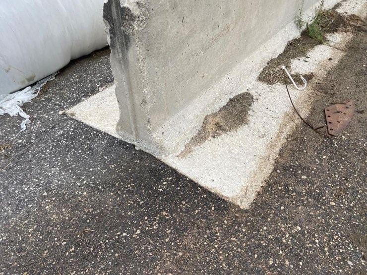 bunker-t-walls-(120'-+/--total)---off-site-image-3