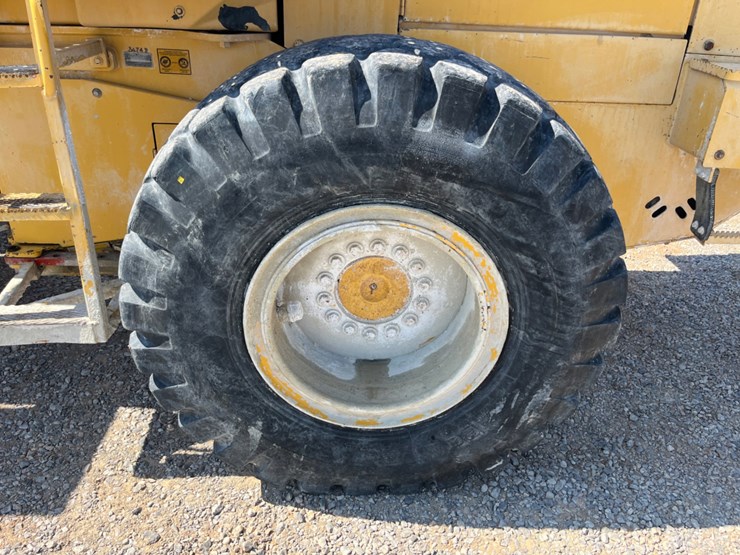 1997-deere-544g-image-13