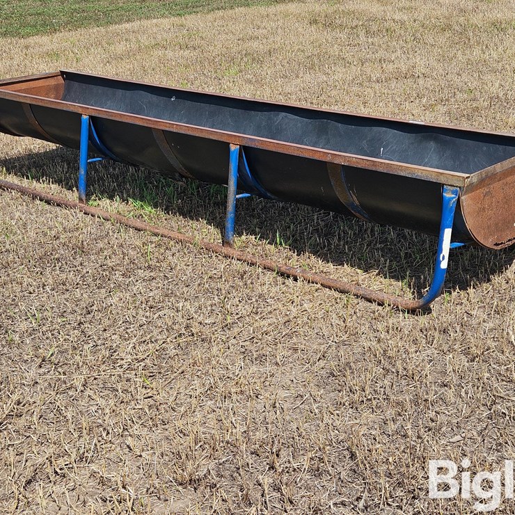 Behlen Country Livestock Feed Bunk