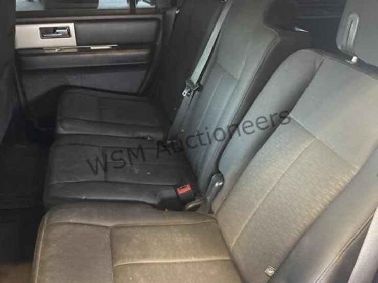 2015-ford-expedition-image-23