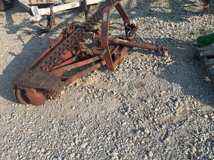 international-1300-image-1