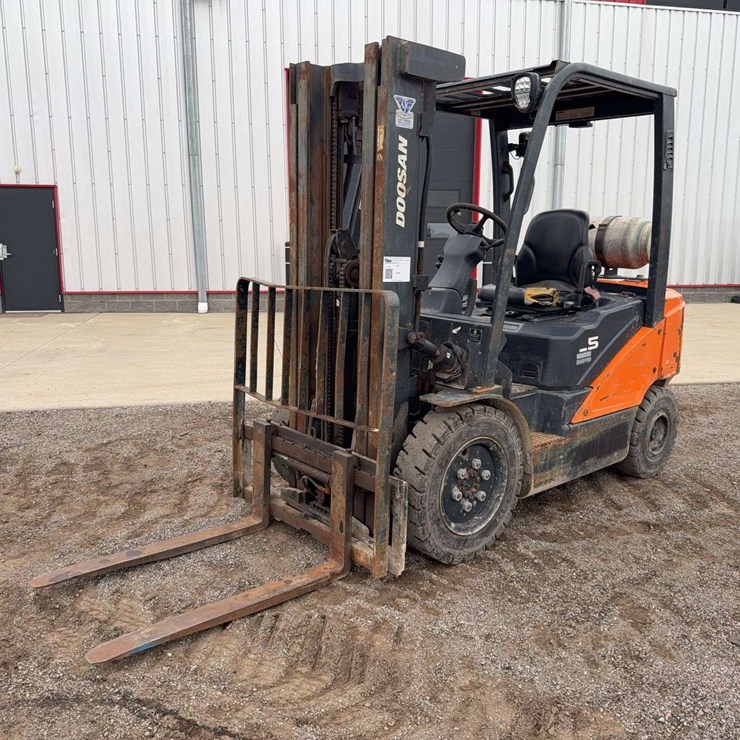 2021 Doosan G25N-7LP 5K Industrial Propane Fork Lift