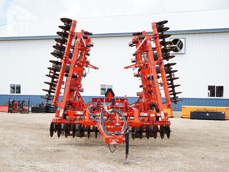 2015-kuhn-krause-6205-31-image-2