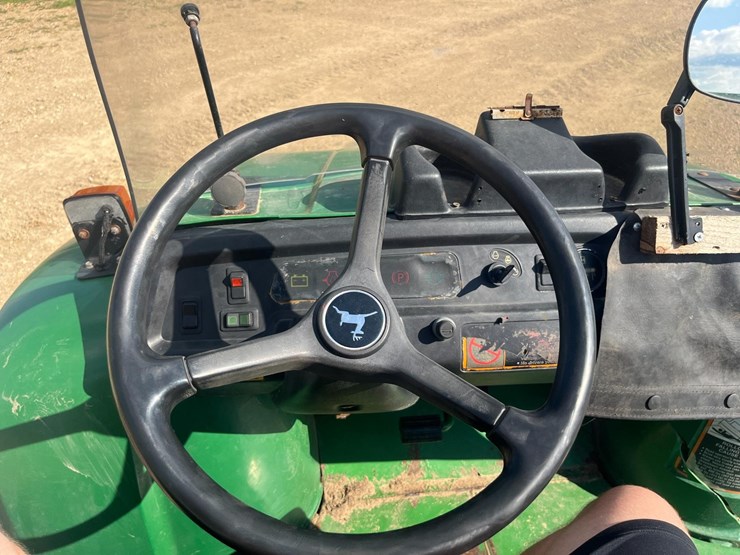 john-deere-gator-image-7