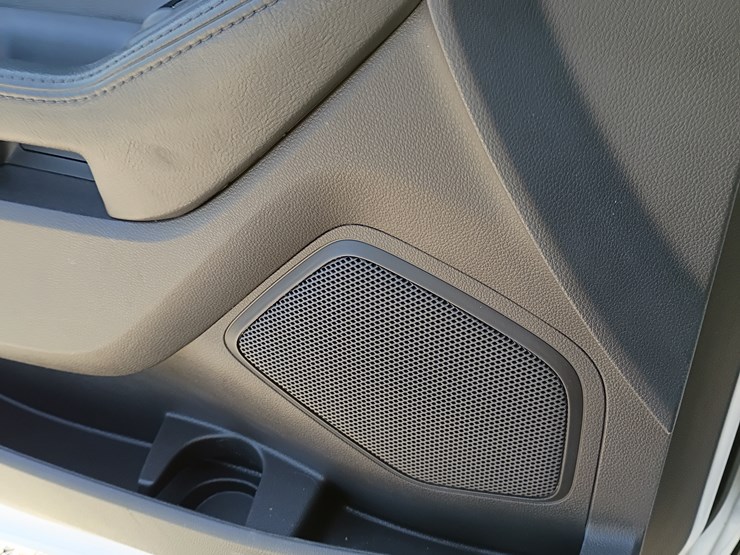 2013-ford-explorer-image-79
