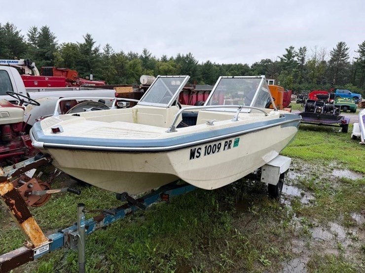 1972-glastron-v156-boat-with-trailer-image-4