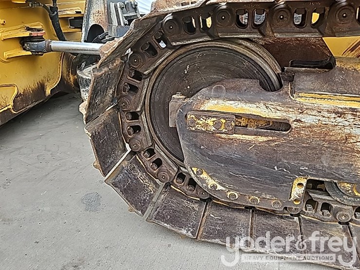 2018-deere-850k-lgp-image-10