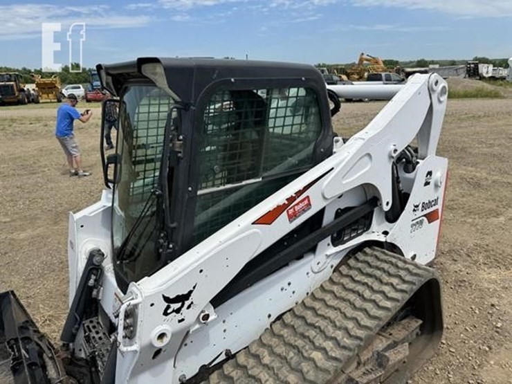 2019-bobcat-t770-image-63