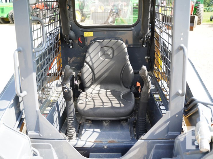 2018-deere-312gr-image-22