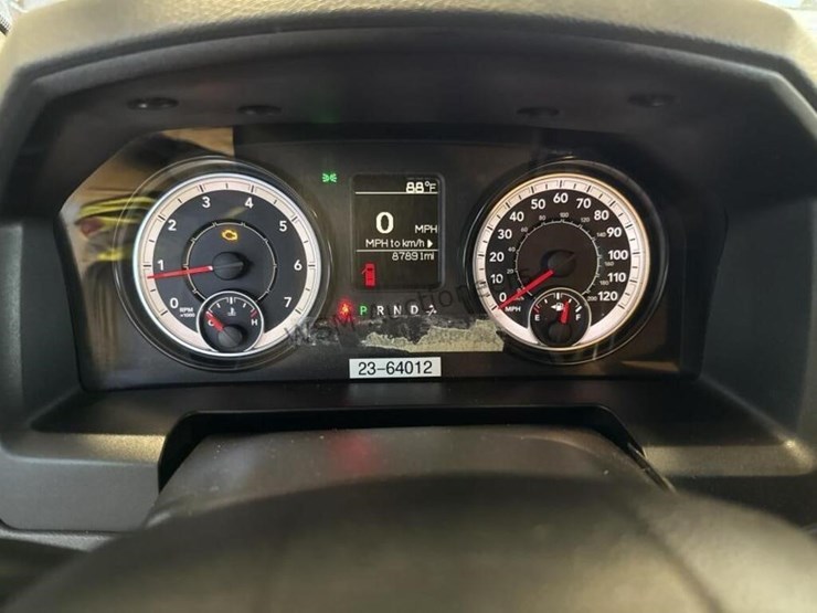 2016-ram-2500-p/u-image-21