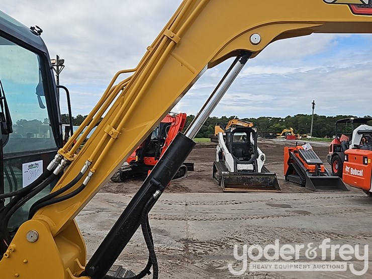 2022-caterpillar-305.5-image-14