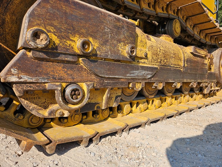 2014-caterpillar-953d-image-89