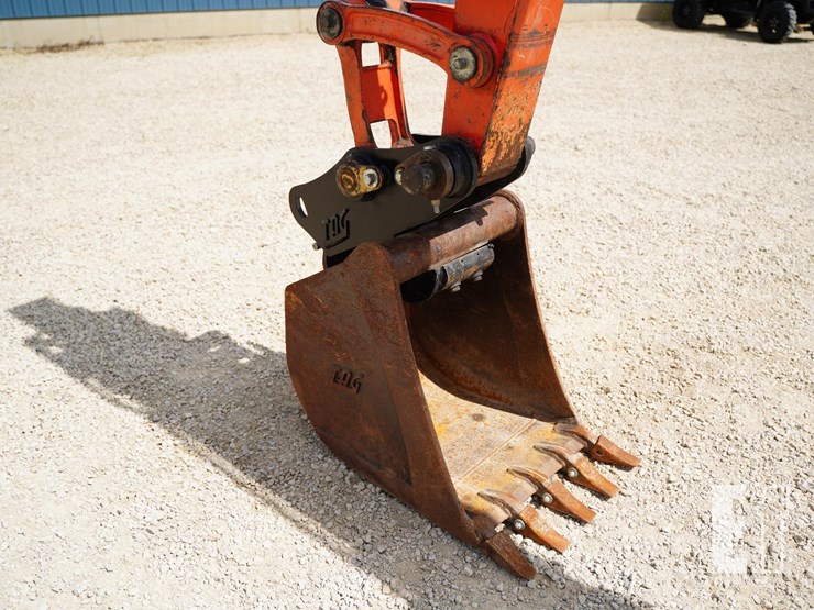 2017-kubota-kx080-4-image-17