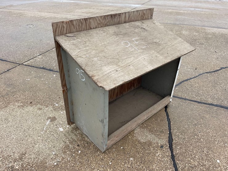 20”-x-4ft-fence-hanging-mineral-feeder-image-2