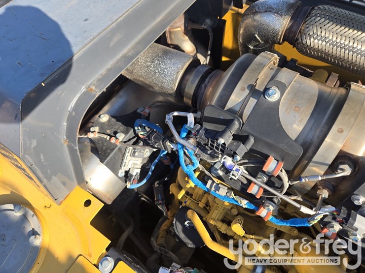 2022-deere-130g-image-67