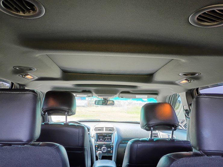 2013-ford-explorer-image-26