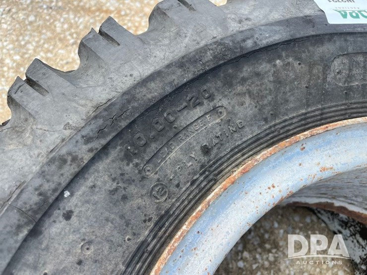 truck-tires-(jn2731)-image-4