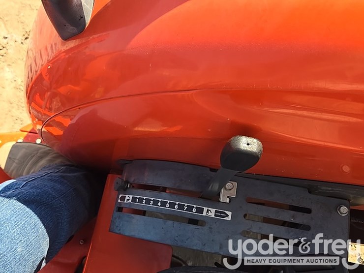 2017-kubota-mx5100-image-47