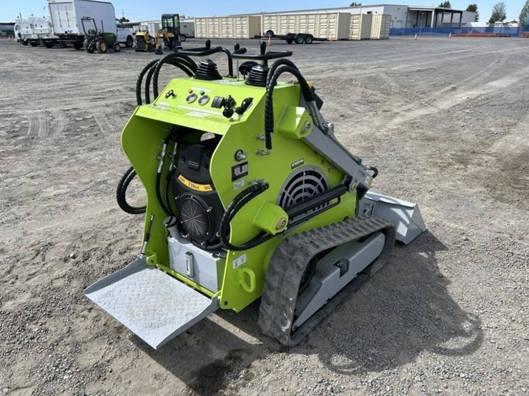 2025-land-hero-ldh-t640-mini-compact-track-loader-image-5