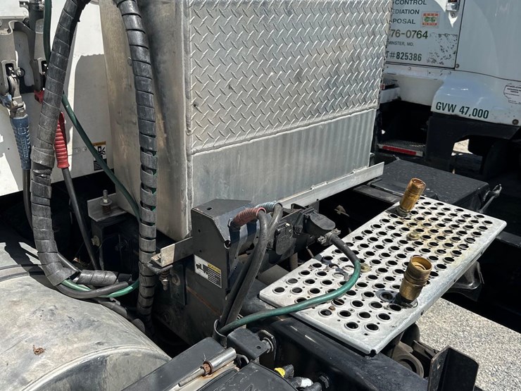 2020-kenworth-t880-image-13