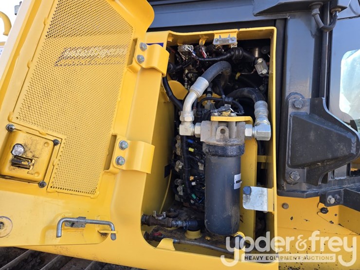 2023-komatsu-d61pxi-24-image-40