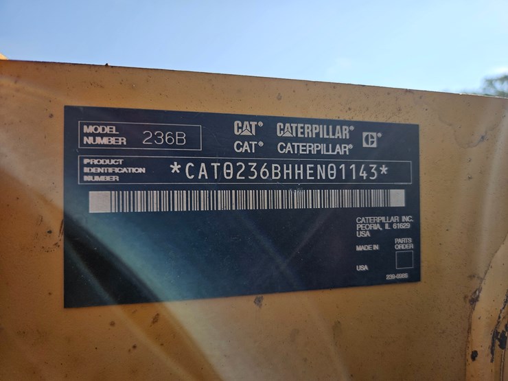 2004-caterpillar-236b-image-64
