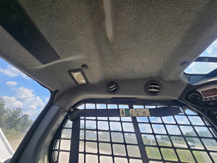 2019-bobcat-t870-image-55