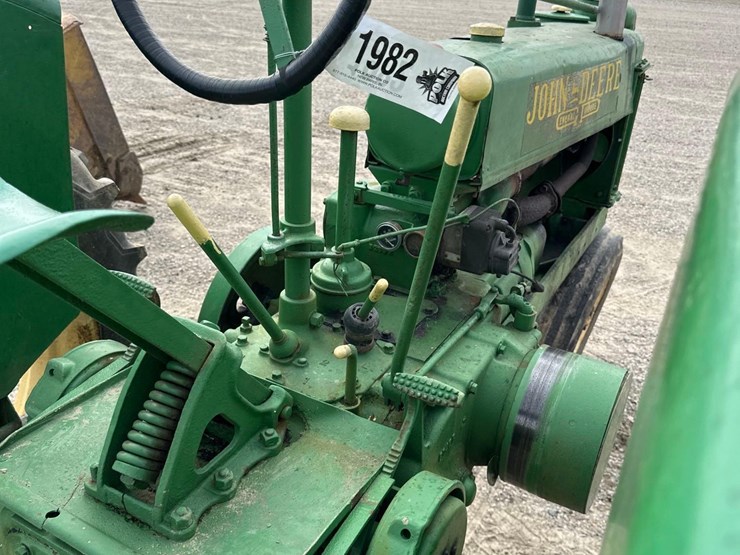 1982-john-deere-b-image-7