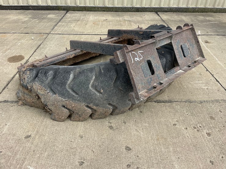 skidloader-8ft-tire-scraper-image-3