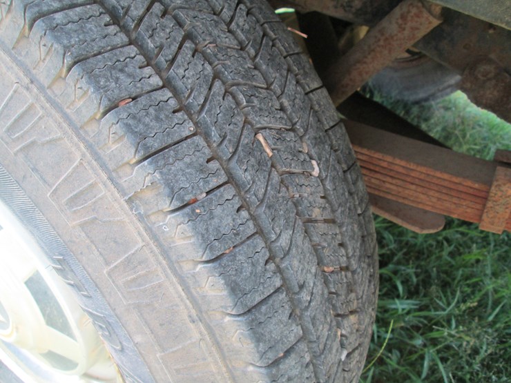#19-•-#26805-•-1982-chevrolet-scottsdale-pickup-1gcgc24m5cj147797-image-5