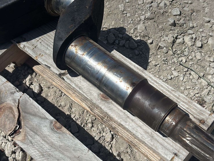 john-deere-model-g-crankshaft-image-10